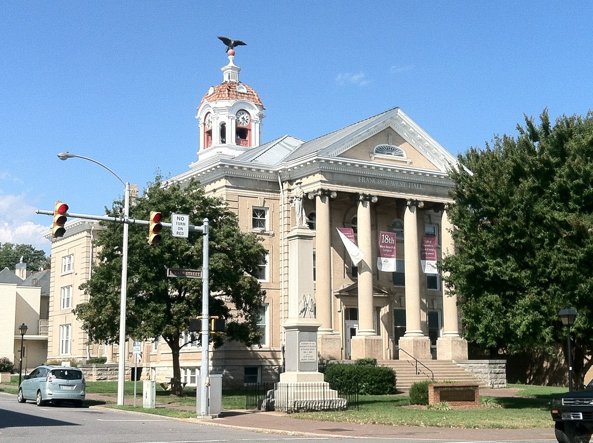 Salem, VA - Old Roanoke County Courthouse - Wikipedia